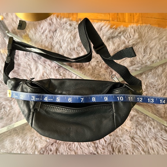 Bag Fanny pack Ykk black colors - Picture 3 of 9